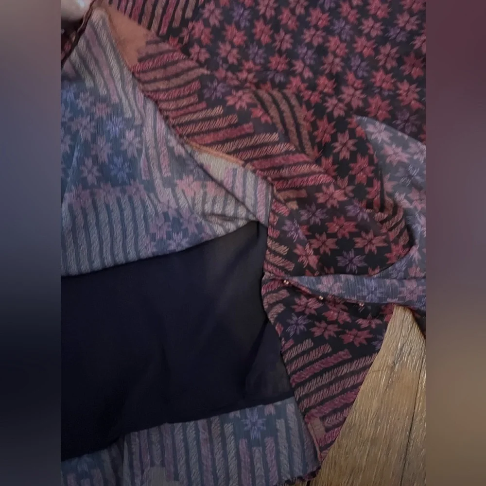 Soft Surroundings Alicia chiffon batwing blouse split neck tassel women’s large - Picture 6 of 7